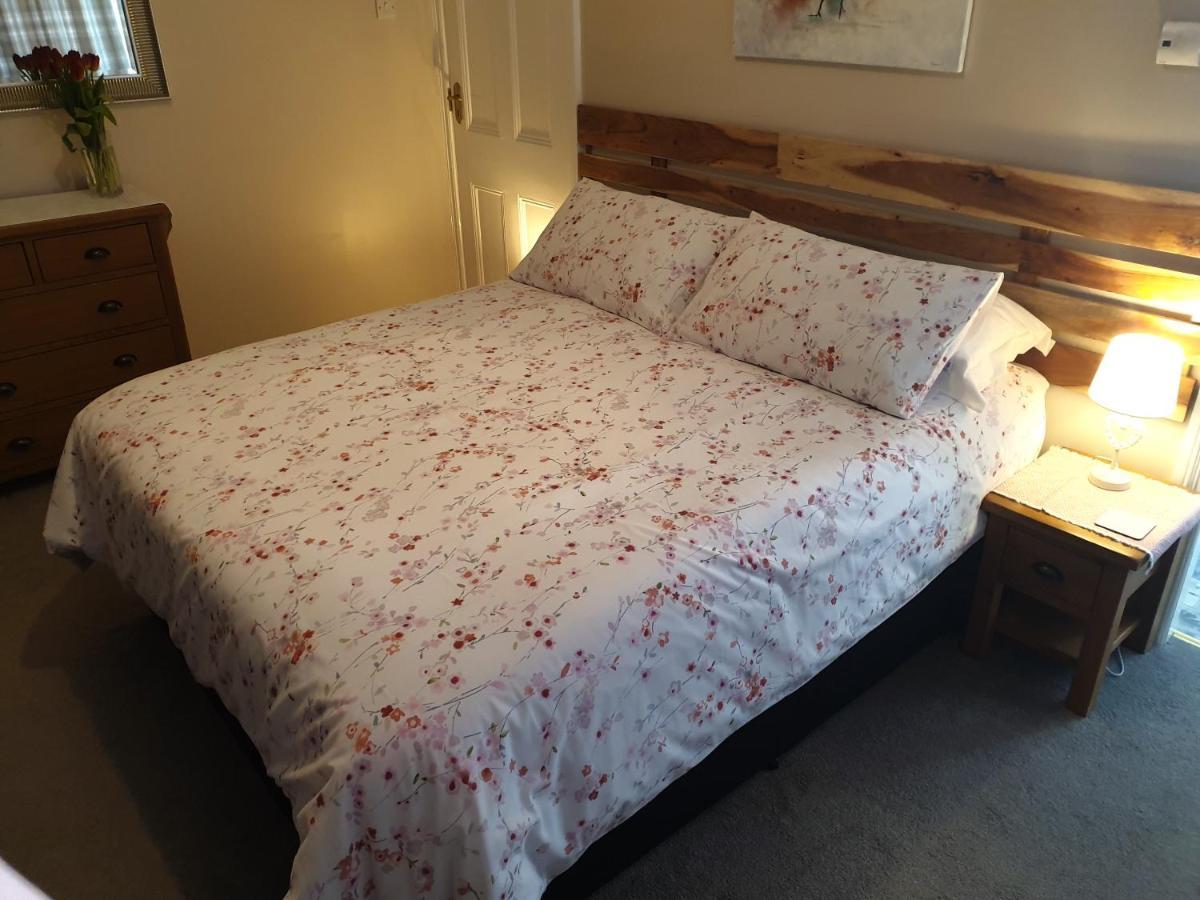 Bed and Breakfast Lyndene Penistone Exterior foto